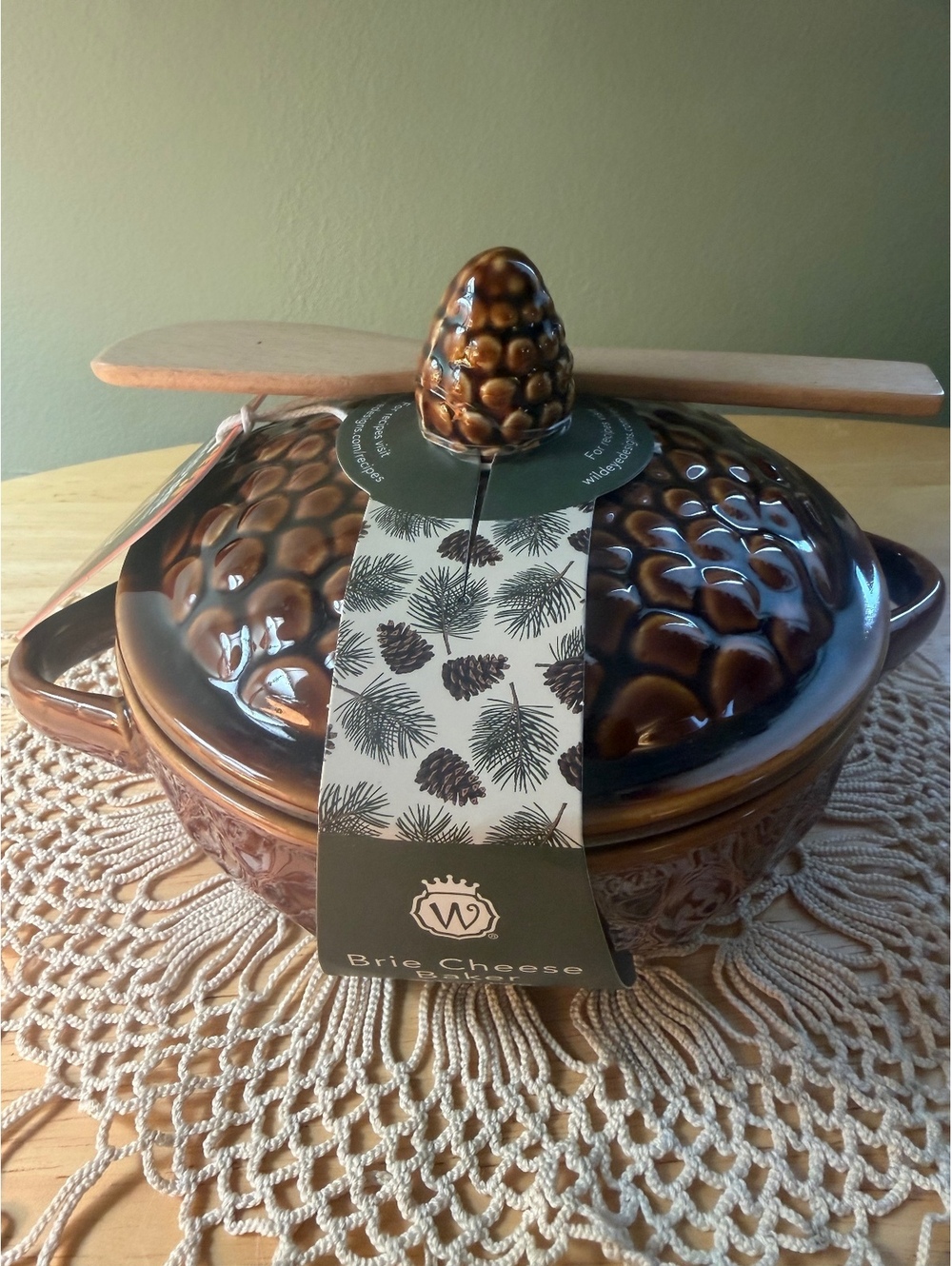 Wild Eye Designs Pinecone Brie Cheese Baker with Wooden Spreader